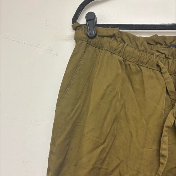Banana Republic Tencel Paperbag Pants - Picture 3 of 12